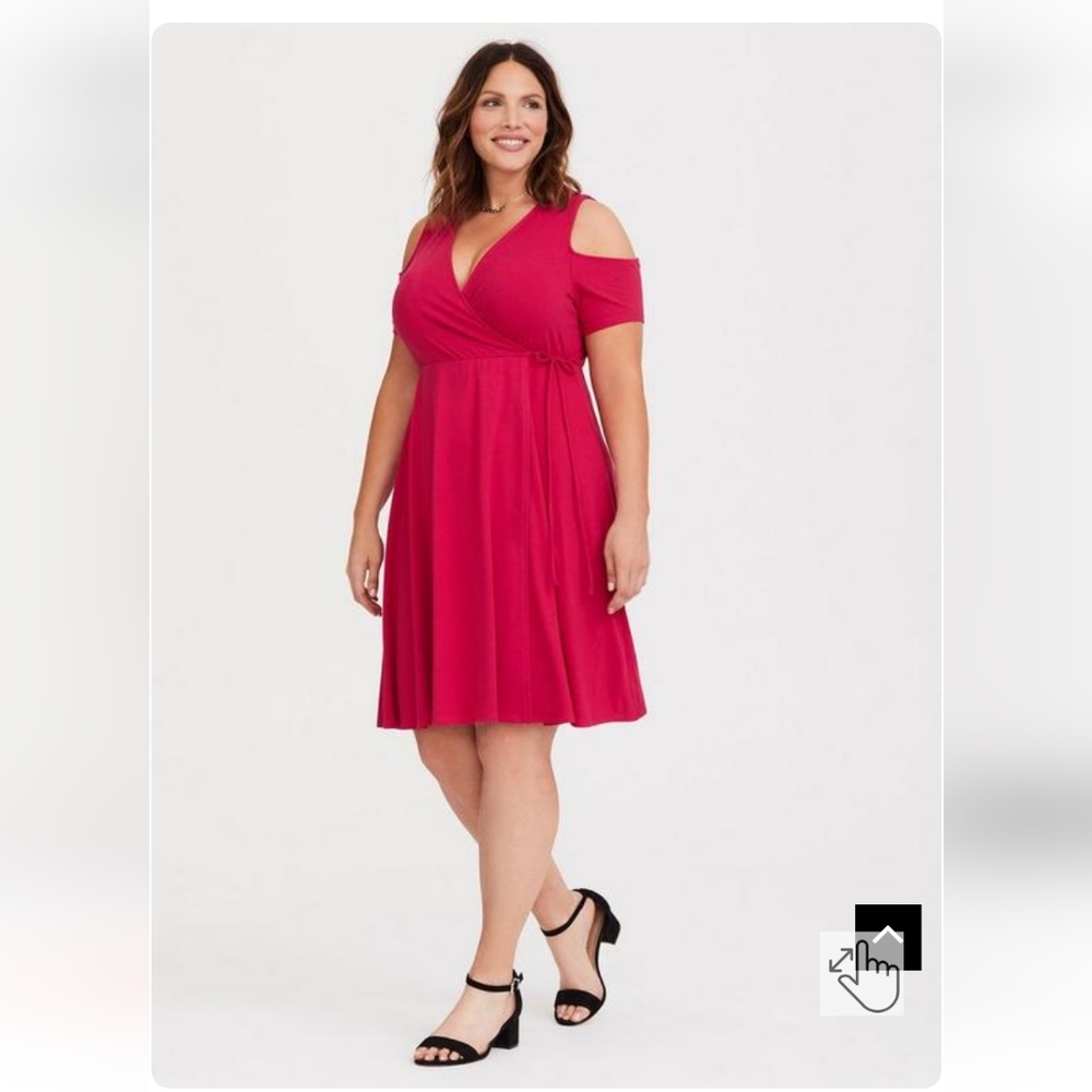 HOST PIC 🎉Torrid Pink Jersey Faux Wrap Short Sleeve Cold Shoulder Dress
